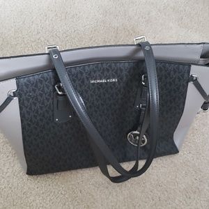 Michael Kors Voyager Medium Two Tone Logo Tote Bag